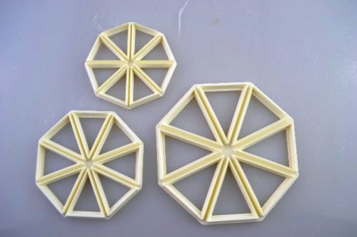 Fondant / Marcipán mintázó, kiszúró - Zászló füzér