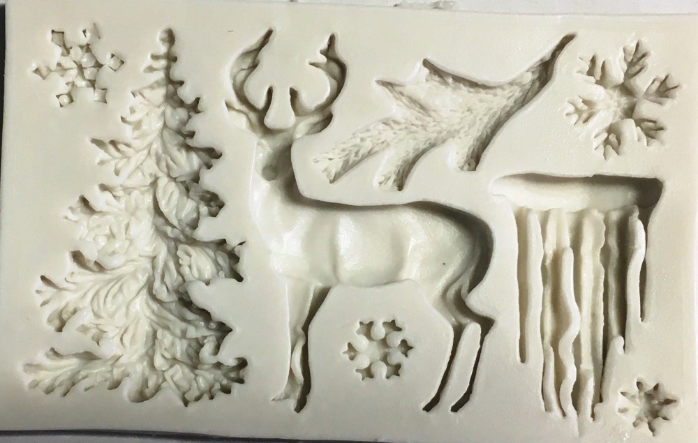 Image of Szilikon forma - Szarvas+fenyőfa