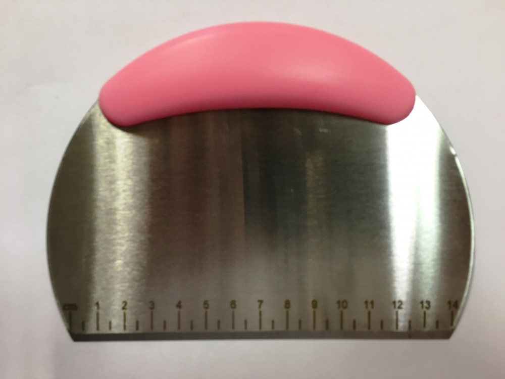 Image of Tésztavágó fém 14cm