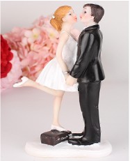 Image of Nászpár 14cm "Csókos , láb emelős"