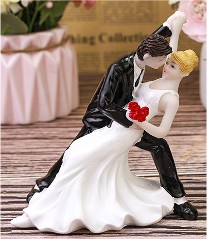 Image of Nászpár 13cm "Táncoló virágcsokros"